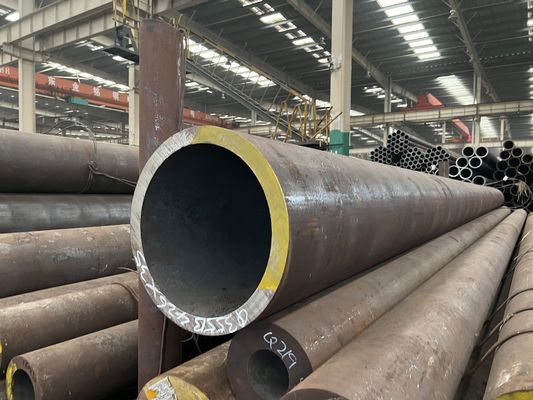 Tolerance ±1 Percent Seamless Steel Tubing Round Section Shape Used Widely in Oil Gas and Chemical Industry Applications