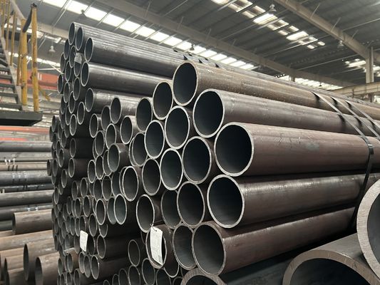 Tolerance ±1 Percent Seamless Steel Tubing Round Section Shape Used Widely in Oil Gas and Chemical Industry Applications